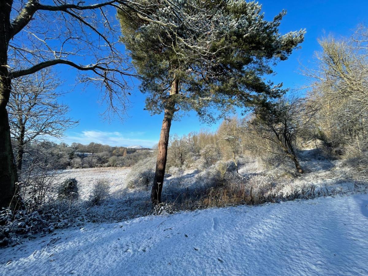 Kirkhill Estate Rooms Gorebridge Esterno foto