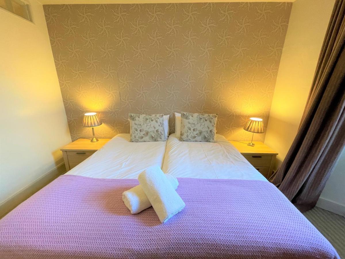 Kirkhill Estate Rooms Gorebridge Esterno foto