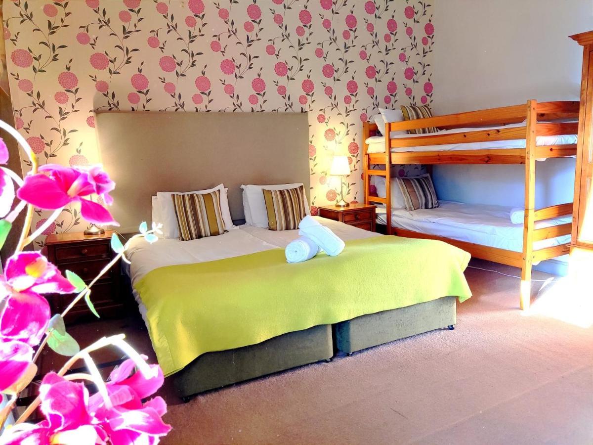 Kirkhill Estate Rooms Gorebridge Esterno foto