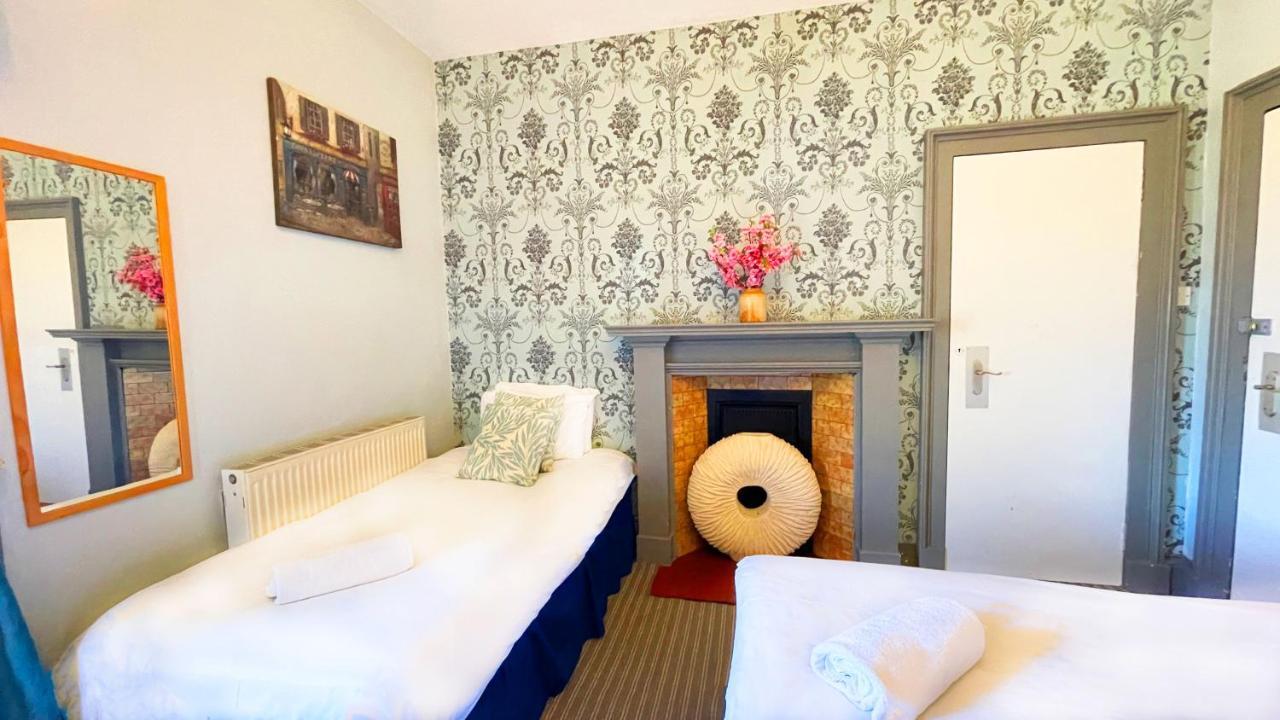 Kirkhill Estate Rooms Gorebridge Esterno foto