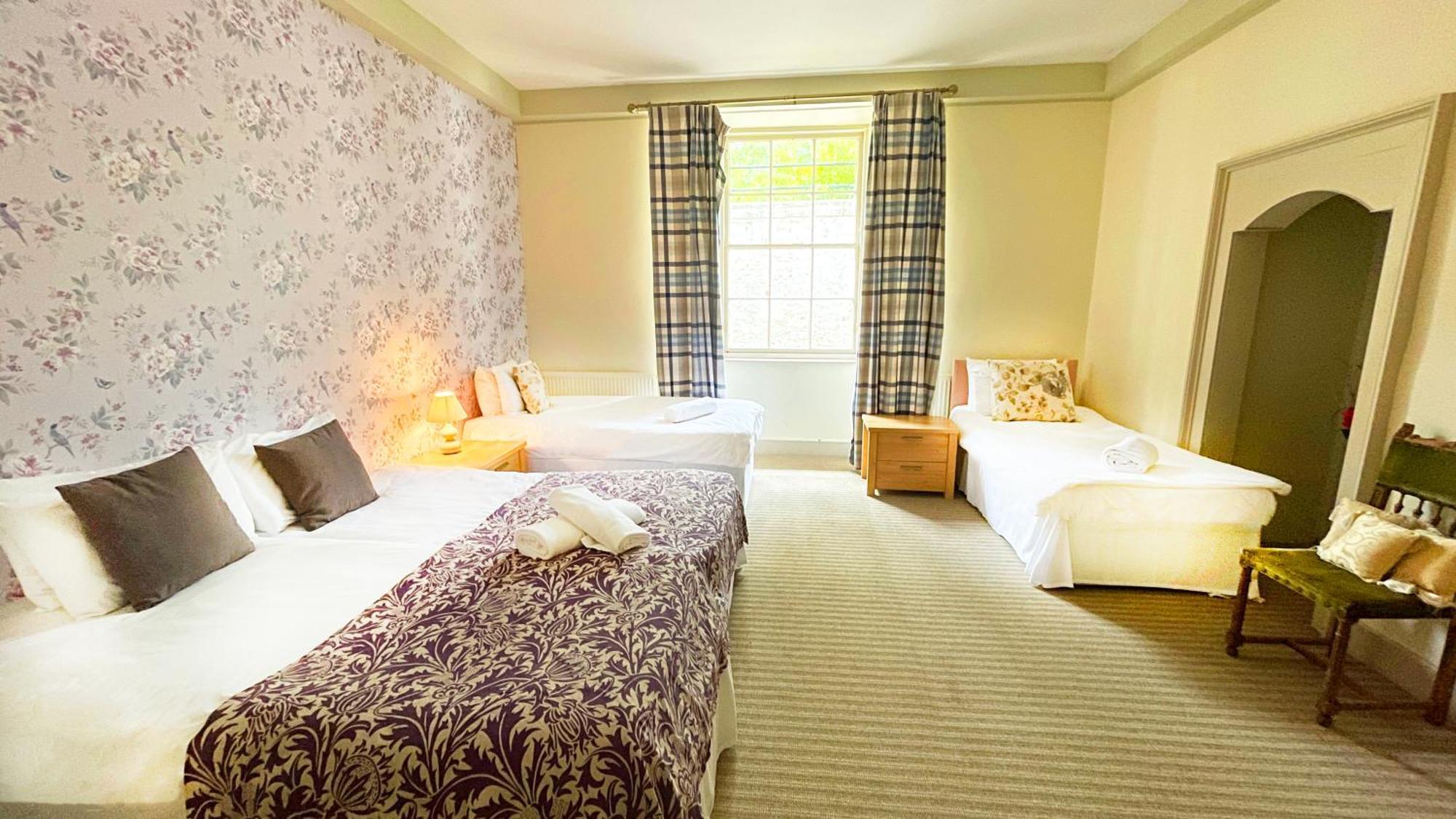 Kirkhill Estate Rooms Gorebridge Esterno foto